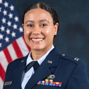 Arrienna Deberry headshot.