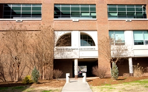 Broadwell College of Business and Economics Building