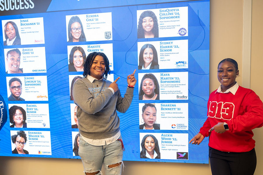 Student Government Association President, Sydney Harris and Alexis Wood.